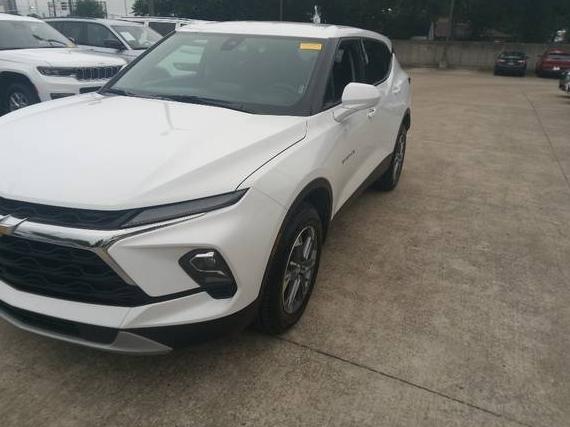CHEVROLET BLAZER 2023 3GNKBCR41PS232269 image