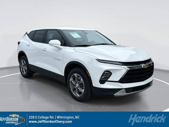 CHEVROLET BLAZER 2023 3GNKBCR49PS167090 image
