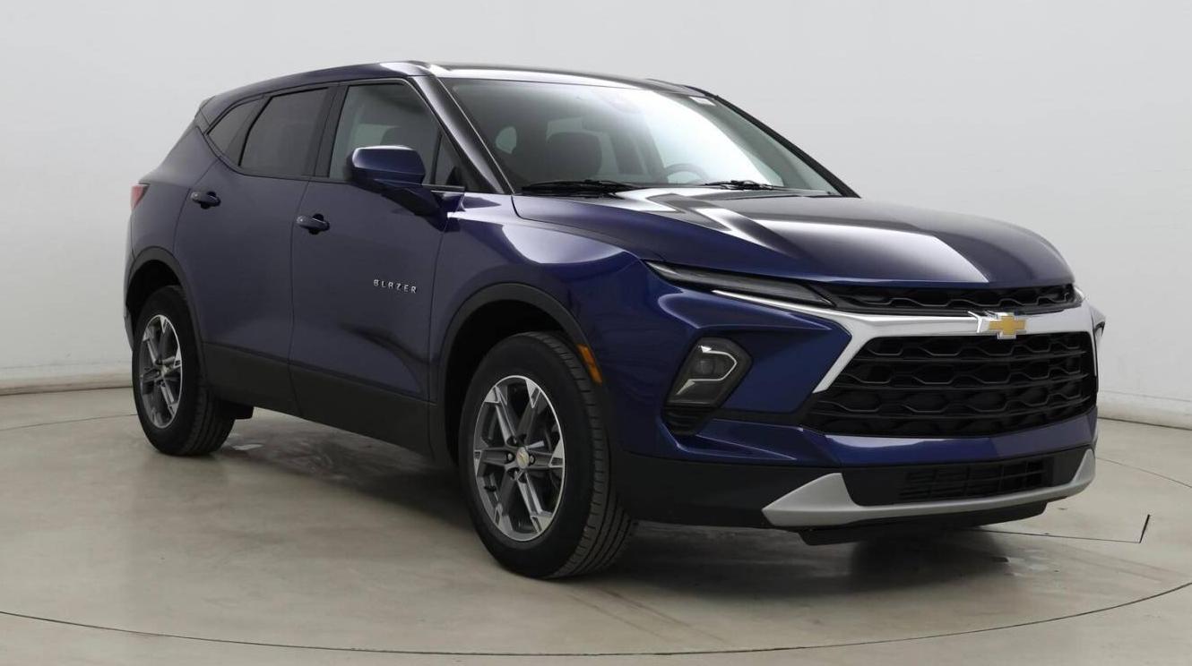 CHEVROLET BLAZER 2023 3GNKBCR49PS147244 image