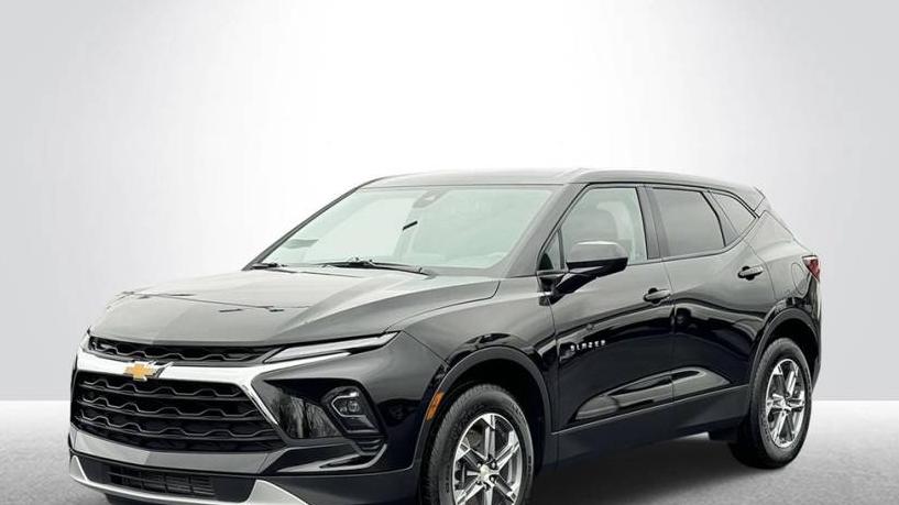 CHEVROLET BLAZER 2023 3GNKBCR43PS205199 image