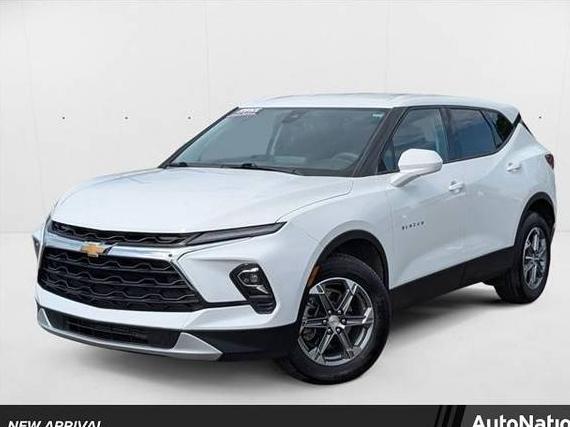CHEVROLET BLAZER 2023 3GNKBCR41PS228318 image