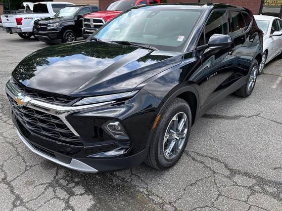 CHEVROLET BLAZER 2023 3GNKBCR46PS167077 image