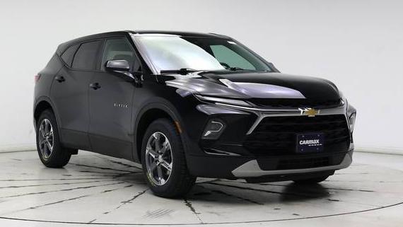 CHEVROLET BLAZER 2023 3GNKBHR42PS198405 image