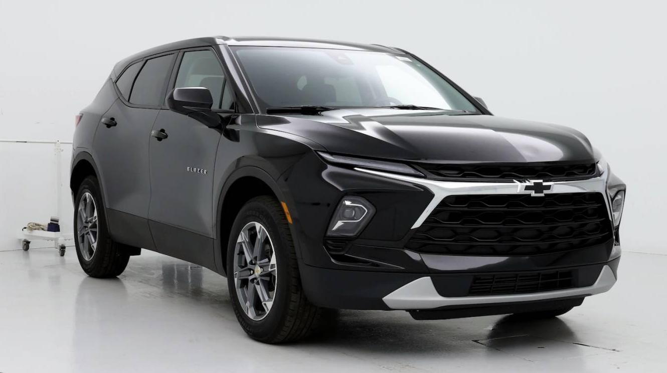 CHEVROLET BLAZER 2023 3GNKBCR44PS157728 image