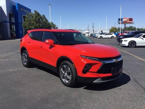 CHEVROLET BLAZER 2023 3GNKBJRS4PS168022 image