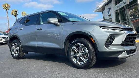 CHEVROLET BLAZER 2023 3GNKBCR40PS173151 image
