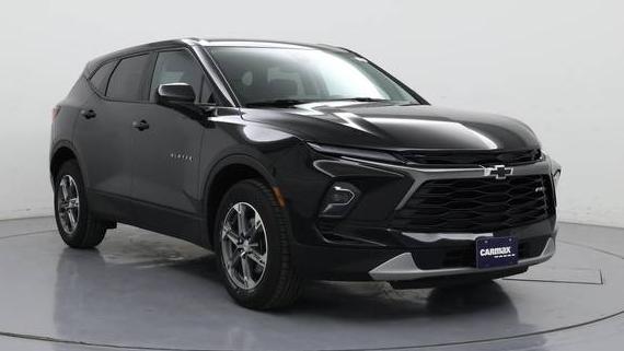 CHEVROLET BLAZER 2023 3GNKBHR44PS232067 image