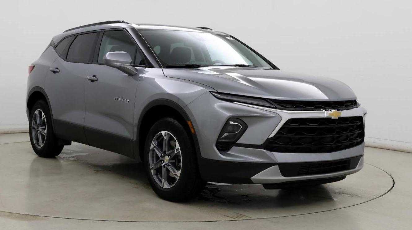 CHEVROLET BLAZER 2023 3GNKBCR40PS125293 image