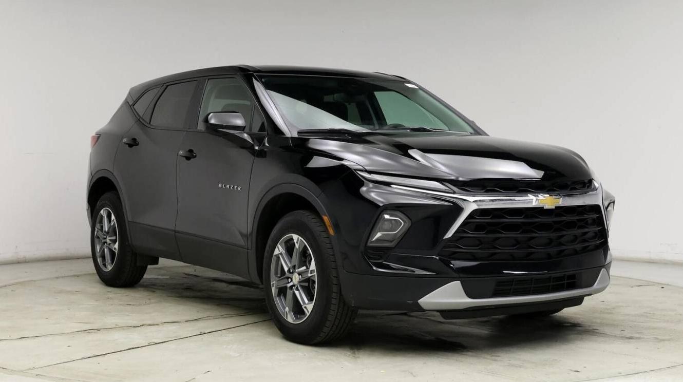 CHEVROLET BLAZER 2023 3GNKBCR47PS103128 image