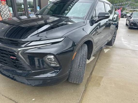 CHEVROLET BLAZER 2023 3GNKBKRS1PS188198 image