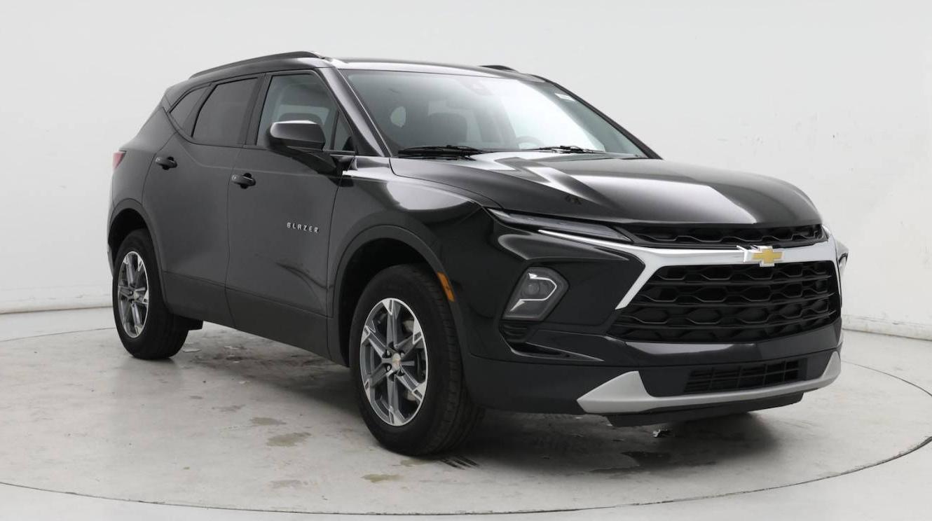 CHEVROLET BLAZER 2023 3GNKBCR42PS131158 image