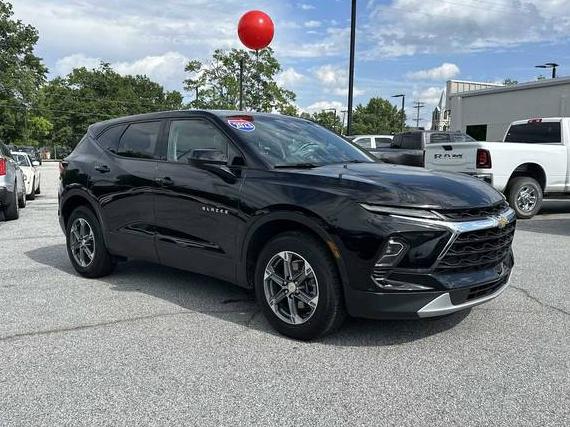 CHEVROLET BLAZER 2023 3GNKBCR43PS115969 image