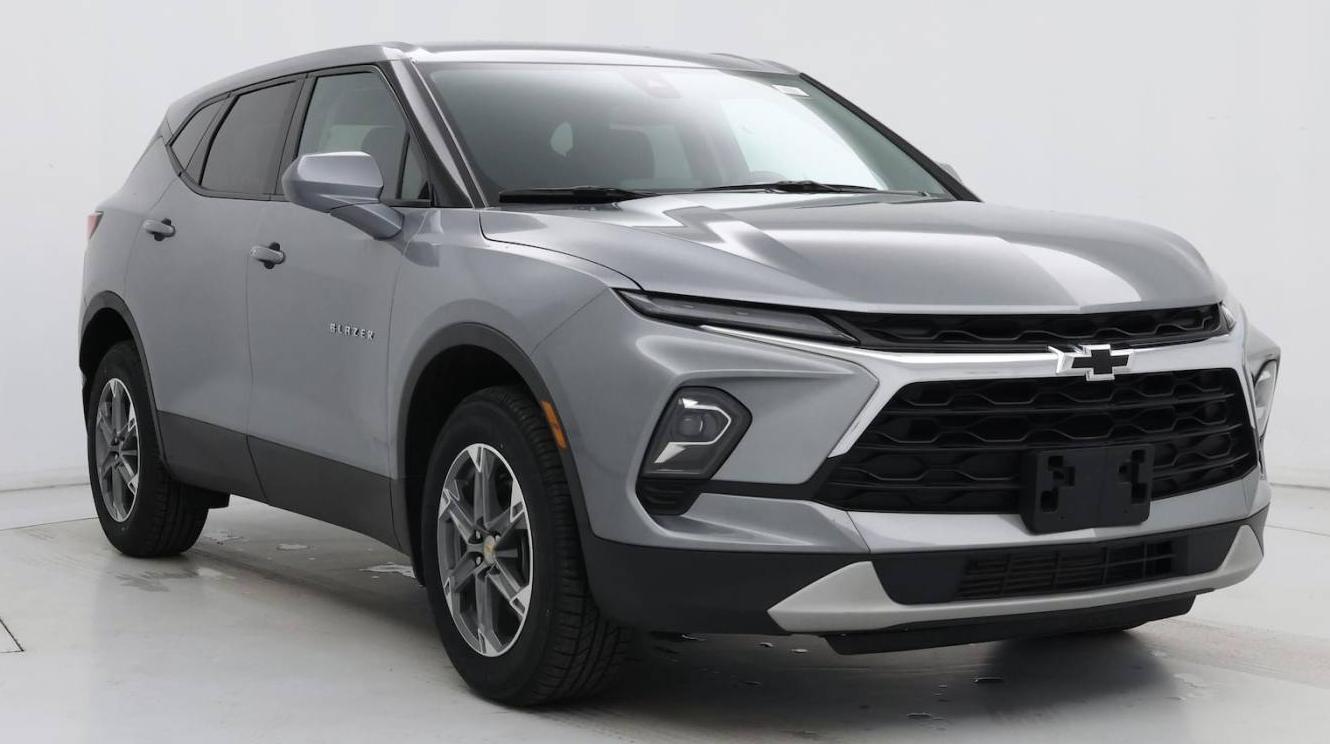 CHEVROLET BLAZER 2023 3GNKBCR48PS126451 image