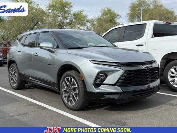 CHEVROLET BLAZER 2023 3GNKBKRS2PS181471 image