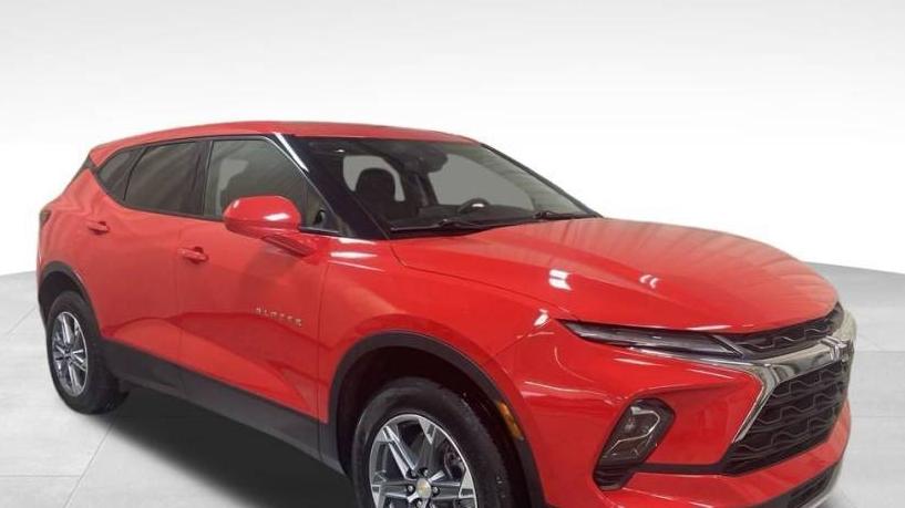 CHEVROLET BLAZER 2023 3GNKBCR48PS111626 image