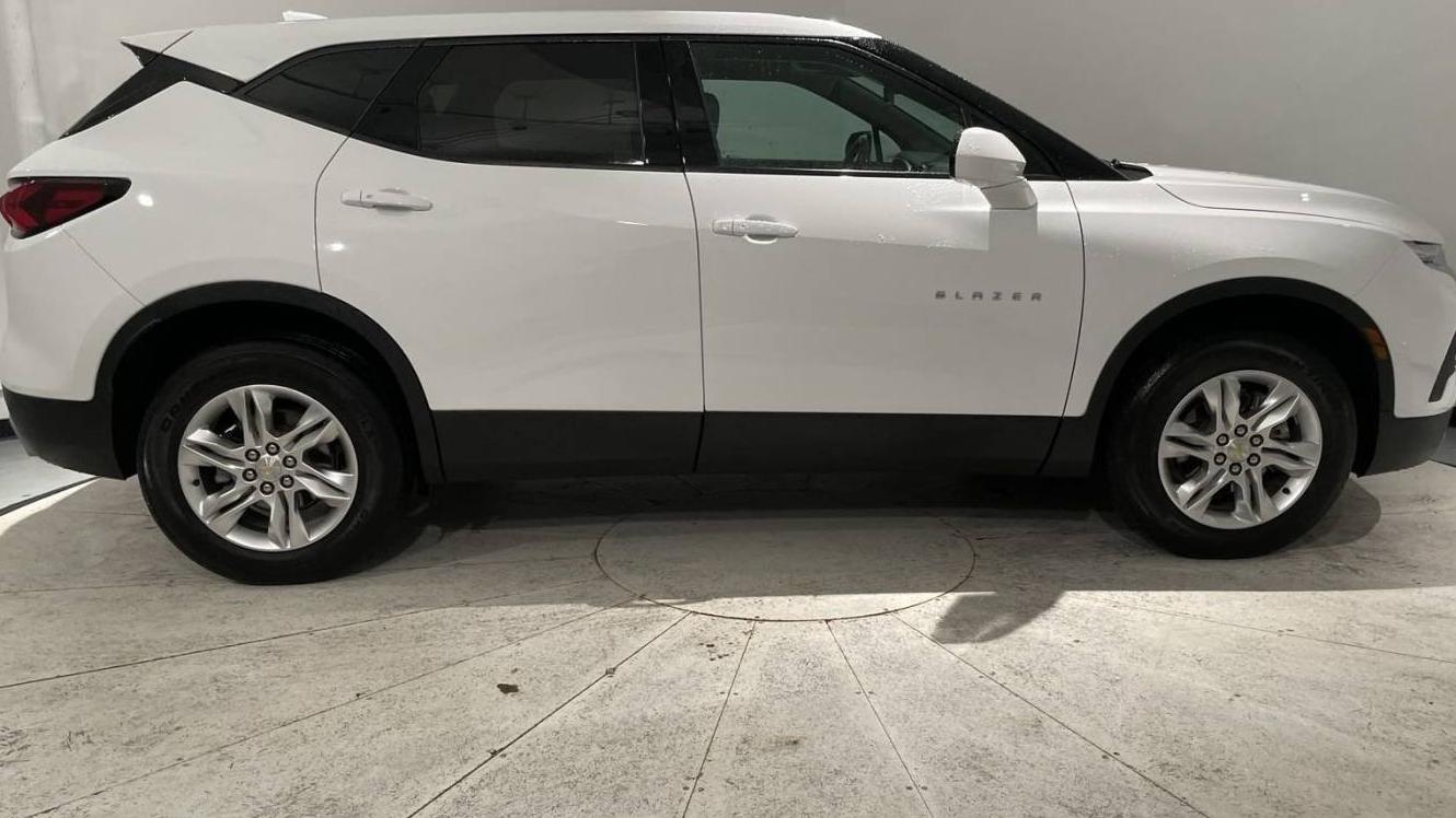 CHEVROLET BLAZER 2021 3GNKBHR47MS546744 image