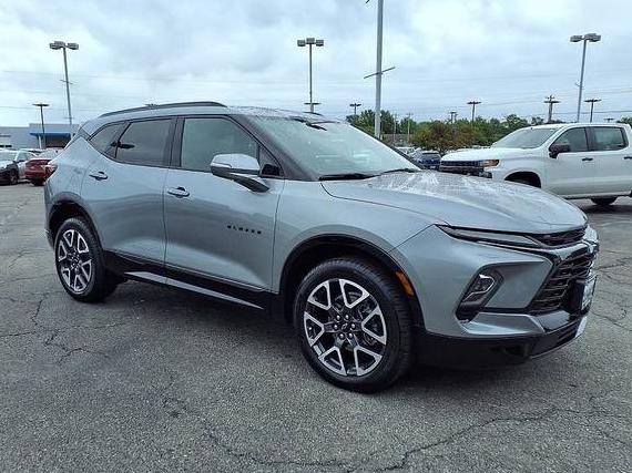CHEVROLET BLAZER 2024 3GNKBERS4RS212515 image