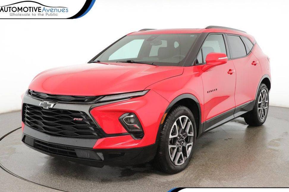 CHEVROLET BLAZER 2024 3GNKBKRS9RS237828 image