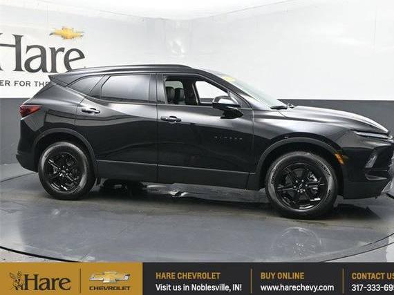 CHEVROLET BLAZER 2024 3GNKBHR40RS280944 image