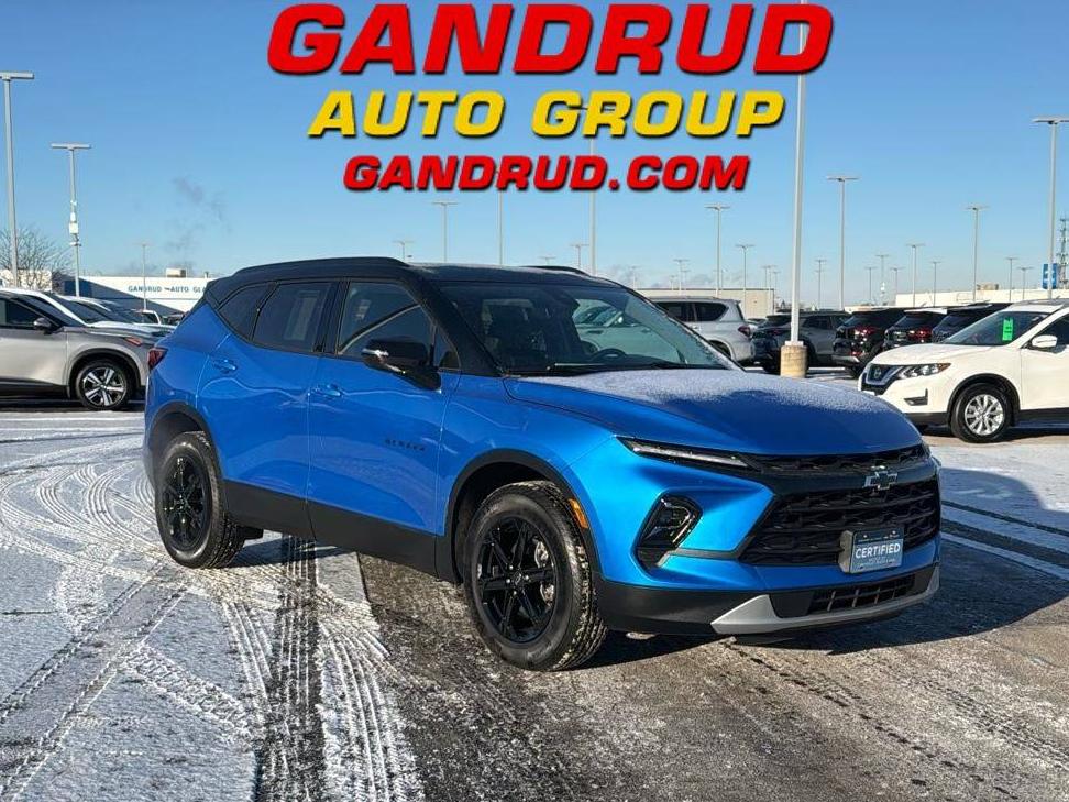 CHEVROLET BLAZER 2024 3GNKBJRS4RS174843 image