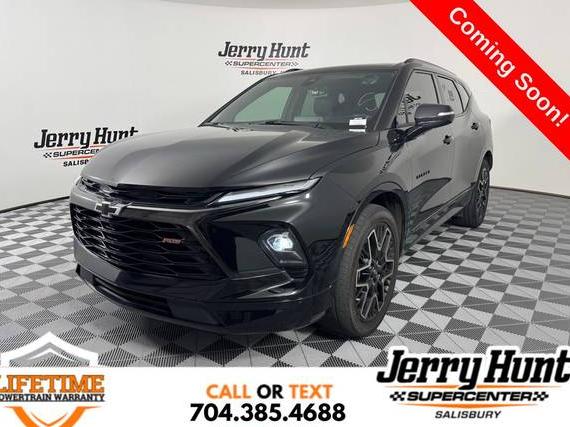 CHEVROLET BLAZER 2024 3GNKBKRS2RS145332 image