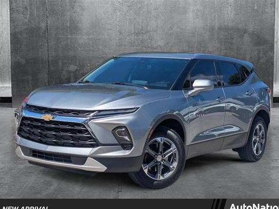 CHEVROLET BLAZER 2024 3GNKBCR42RS214351 image