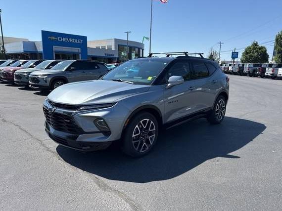 CHEVROLET BLAZER 2024 3GNKBKRS2RS280617 image