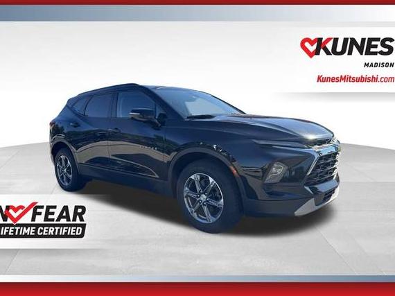 CHEVROLET BLAZER 2024 3GNKBJR46RS195839 image