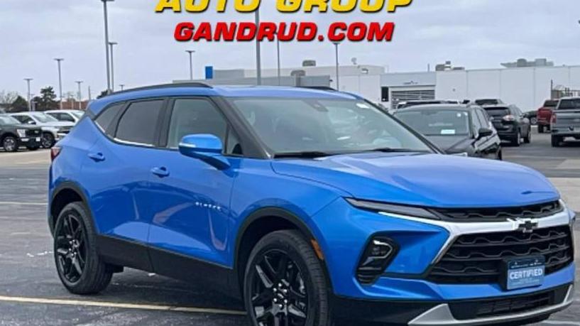 CHEVROLET BLAZER 2024 3GNKBJR45RS177350 image