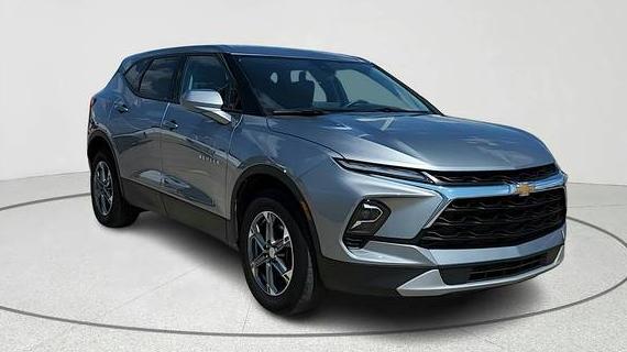 CHEVROLET BLAZER 2024 3GNKBCR42RS167337 image CHEVROLET BLAZER 2024 3GNKBCR42RS167337 image