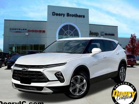 CHEVROLET BLAZER 2024 3GNKBHR44RS279781 image