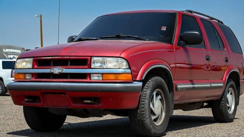 CHEVROLET BLAZER 2000 1GNDT13W5Y2148151 image