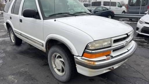 CHEVROLET BLAZER 2001 1GNDT13W712222434 image