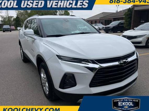 CHEVROLET BLAZER 2022 3GNKBHR46NS154923 image