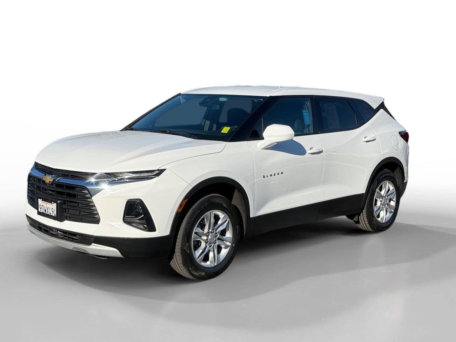 CHEVROLET BLAZER 2022 3GNKBCR42NS182849 image