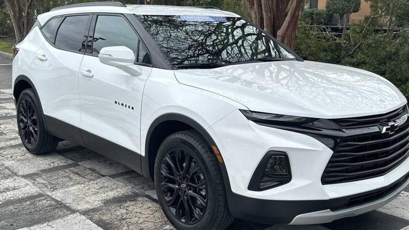 CHEVROLET BLAZER 2022 3GNKBCR48NS142100 image