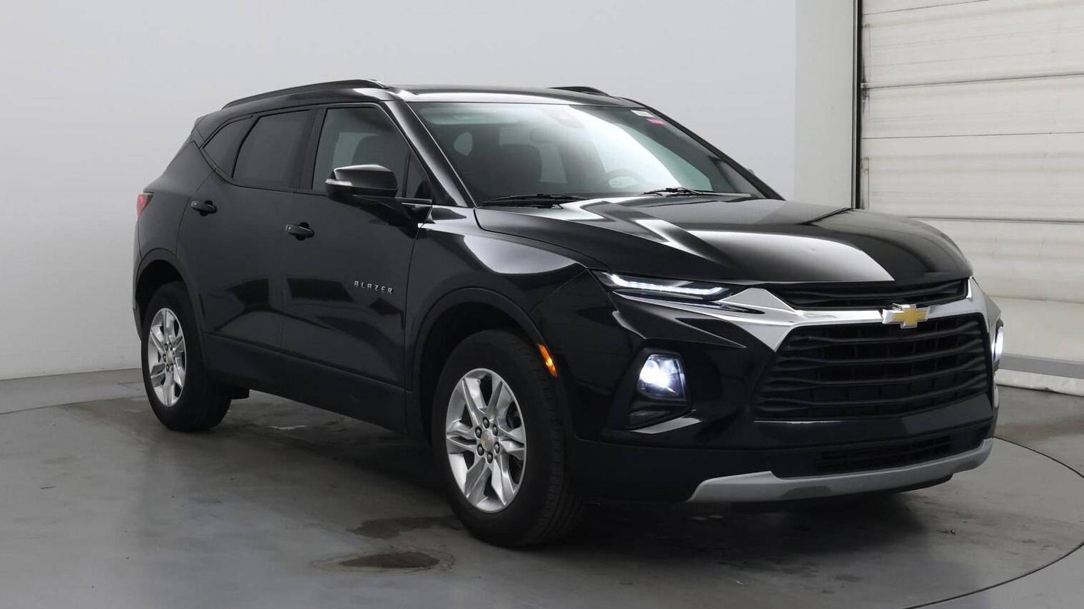 CHEVROLET BLAZER 2022 3GNKBCR49NS158984 image