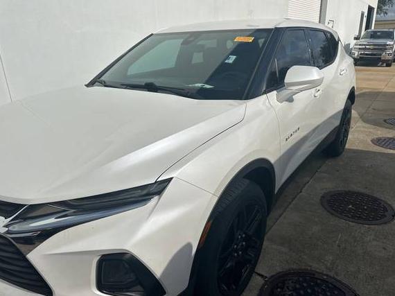 CHEVROLET BLAZER 2022 3GNKBCR44NS123995 image