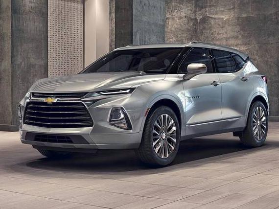 CHEVROLET BLAZER 2022 3GNKBHR44NS174569 image