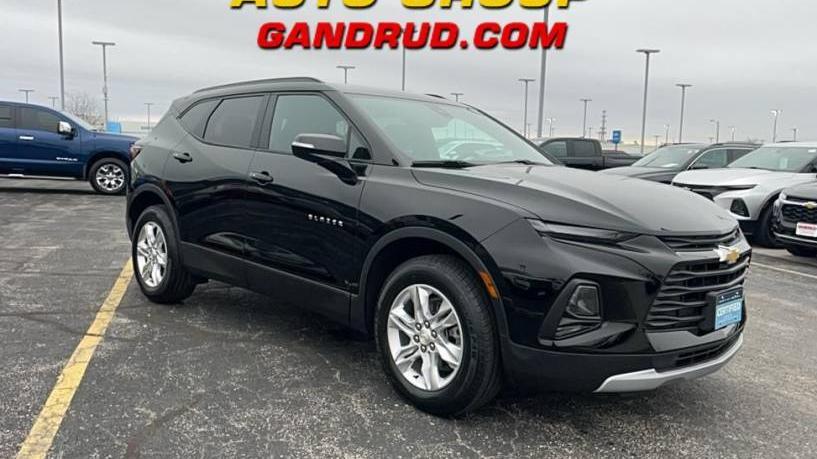 CHEVROLET BLAZER 2022 3GNKBHR48NS157547 image