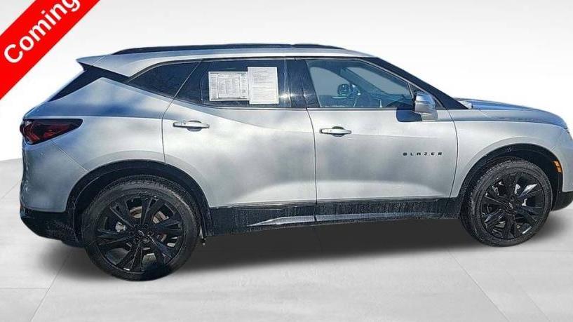 CHEVROLET BLAZER 2022 3GNKBKRS6NS112344 image