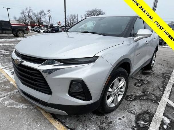 CHEVROLET BLAZER 2022 3GNKBHR48NS141767 image