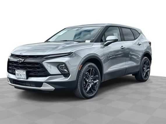 CHEVROLET BLAZER 2025 3GNKBCR42SS121125 image