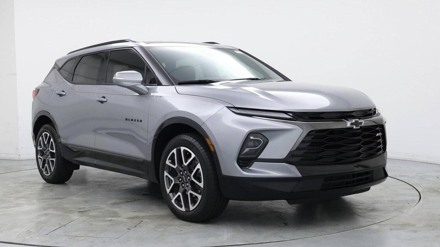 CHEVROLET BLAZER 2025 3GNKBERS4SS106765 image CHEVROLET BLAZER 2025 3GNKBERS4SS106765 image