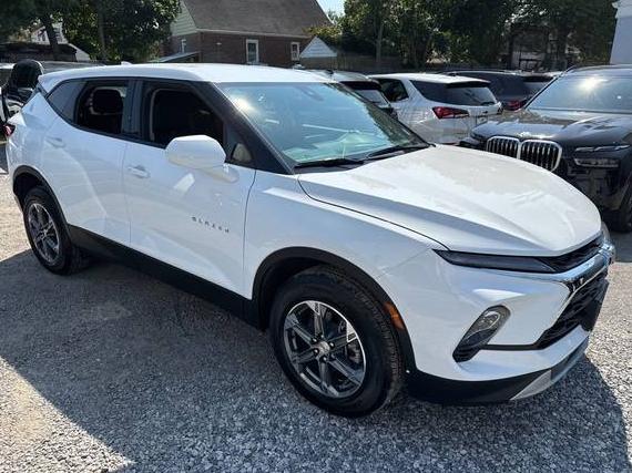 CHEVROLET BLAZER 2025 3GNKBHR41SS150662 image