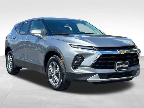CHEVROLET BLAZER 2025 3GNKBHR48SS153588 image CHEVROLET BLAZER 2025 3GNKBHR48SS153588 image