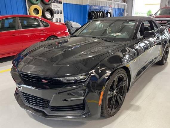 CHEVROLET CAMARO 2019 1G1FH3D75K0135983 image