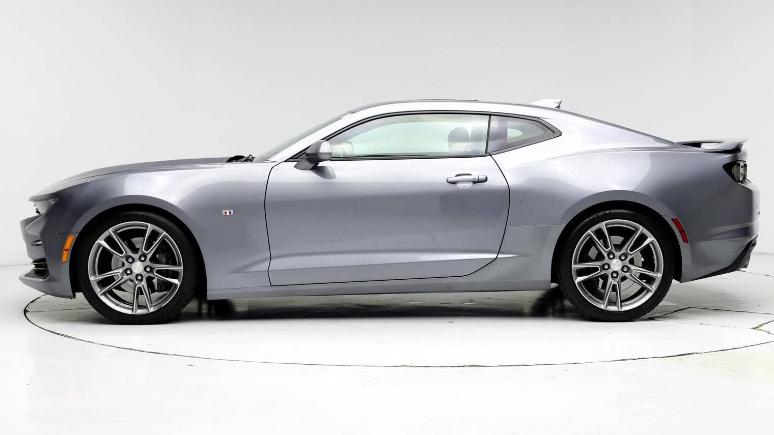 CHEVROLET CAMARO 2019 1G1FH1R78K0111271 image