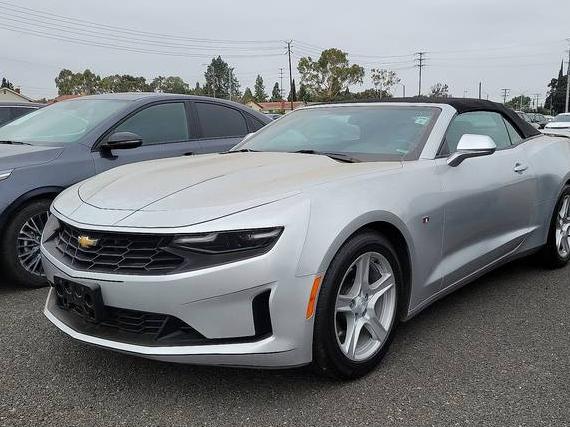 CHEVROLET CAMARO 2019 1G1FB3DX0K0122575 image
