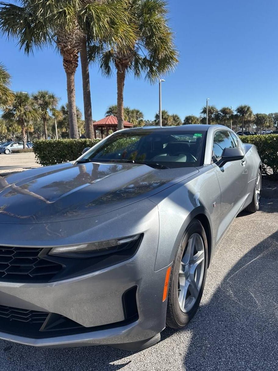 CHEVROLET CAMARO 2019 1G1FB1RX2K0114636 image